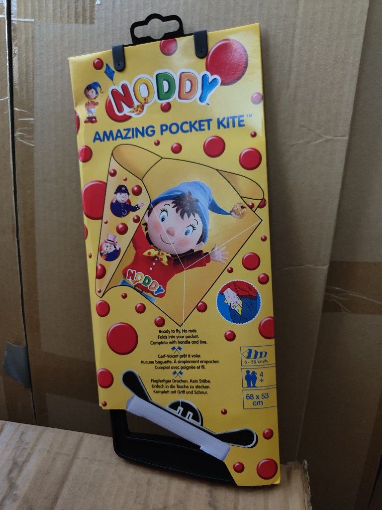 Papagaio, Cesto e Cama Insuflável Noddy c/saco cama - (€5 a €40)