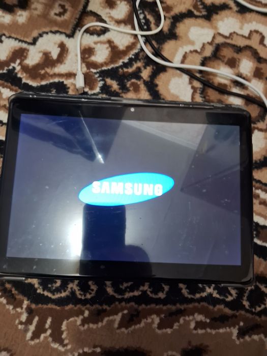 Продам планшет самсунг