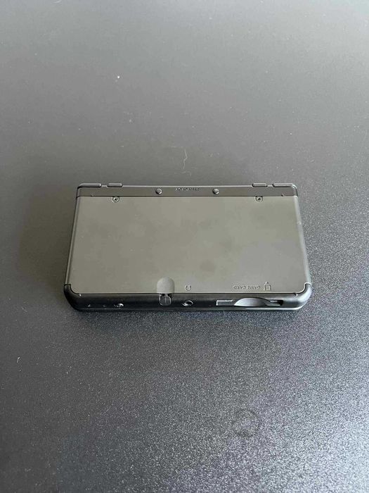 New Nintendo 3DS Preta com 100+ Jogos