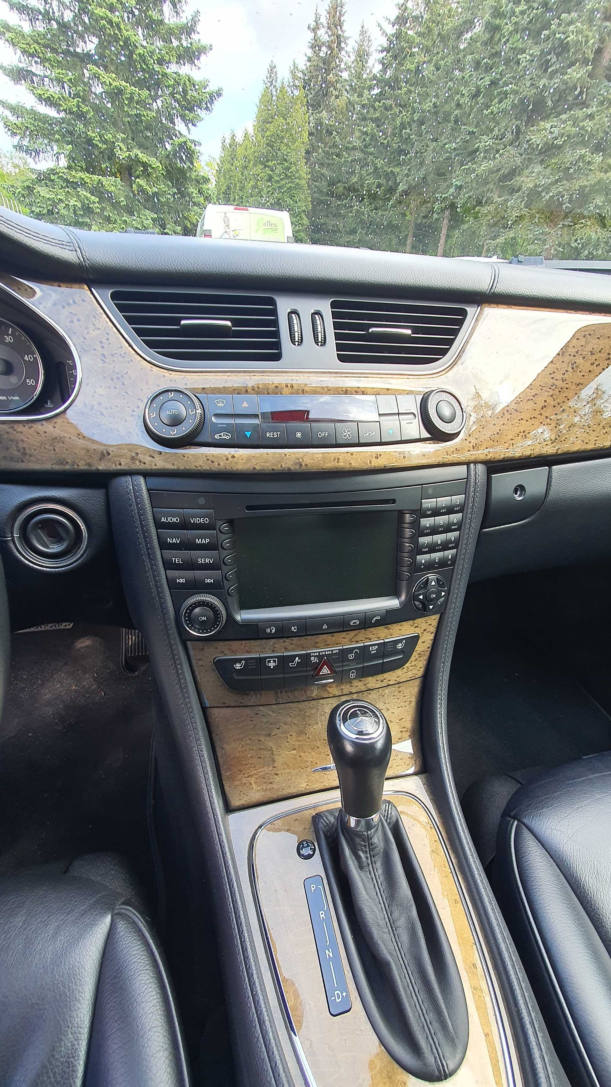 Mercedes Benz CLS 320 cdi     bez airmatic