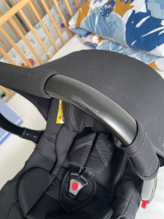 Fotelik samochodowy niemowlęcy