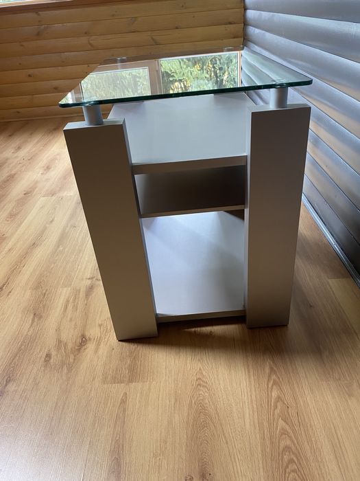 Тумба под  телевизор