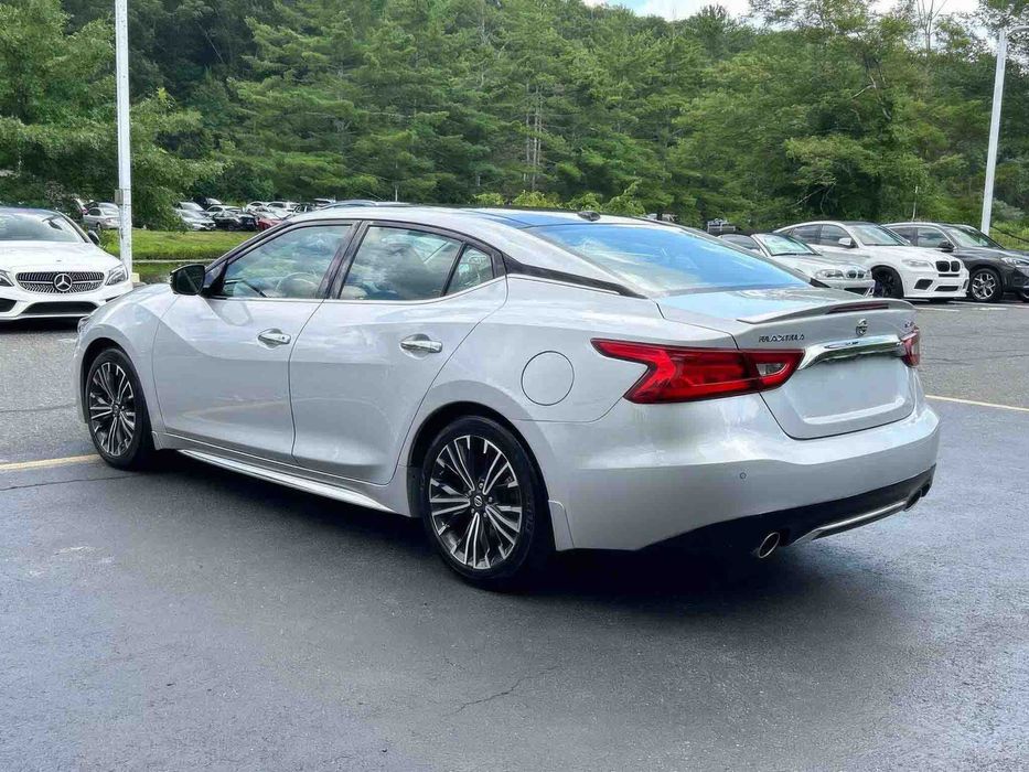 Nissan Maxima Platinum      2017