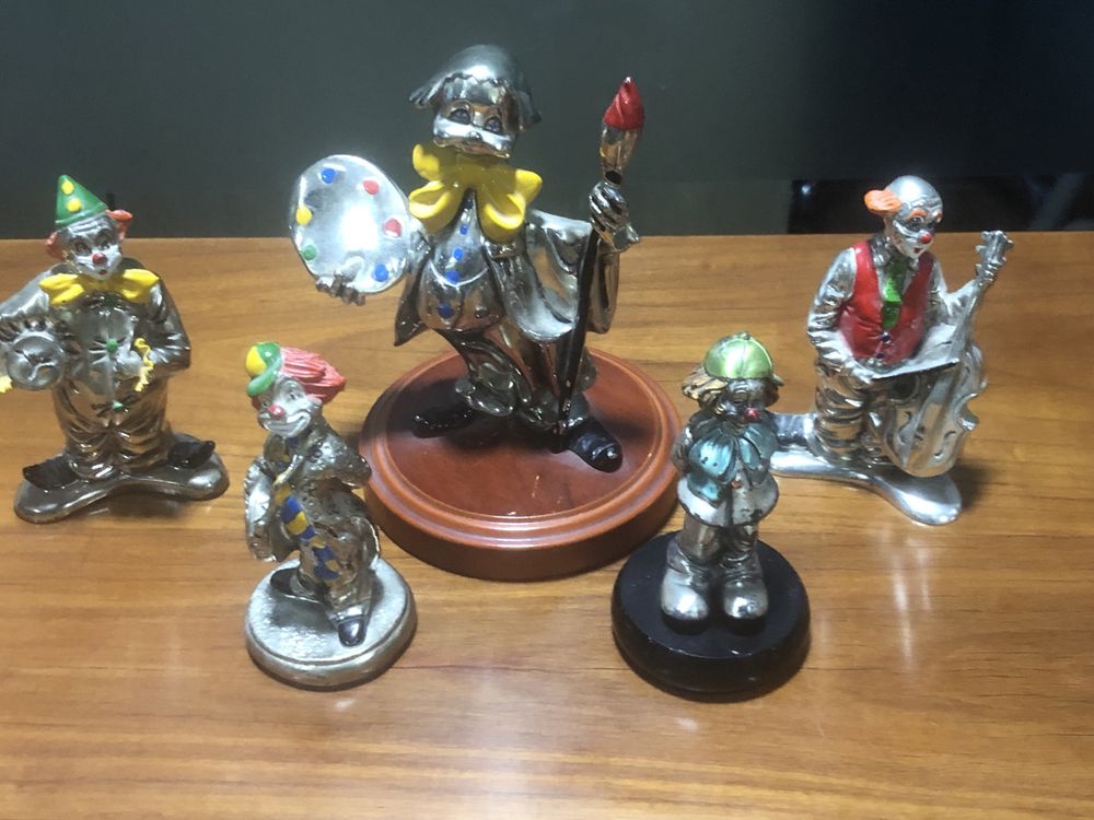 Conjunto de 5 palhacos