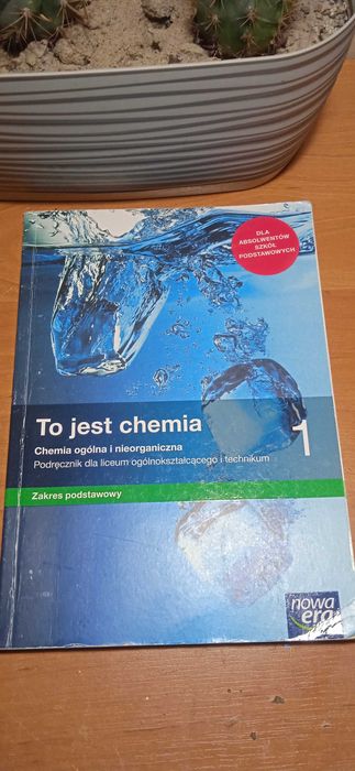 To jest chemia 1 książka do chemii liceum/technikum