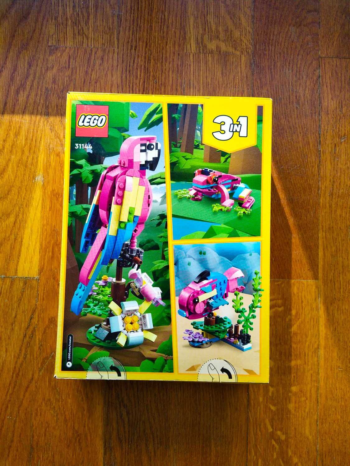 LEGO 31144 Creator 3 in 1 Exotic Pink Parrot