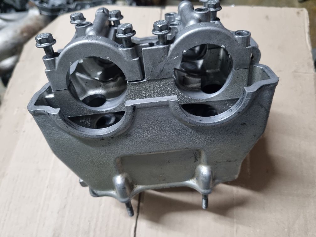 Głowica yzf / wr 426 / 400  4t  00r - 05r cross yamaha 5BE