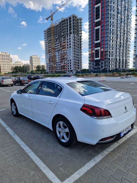 Автомобіль - продаж власного авто.