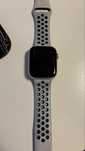 Apple watch SE Nike 44/Silver/Black sport LTE