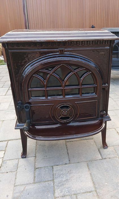 Kominek żeliwny Jotul