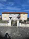 Moradia 3 frações + Terreno em Chaves