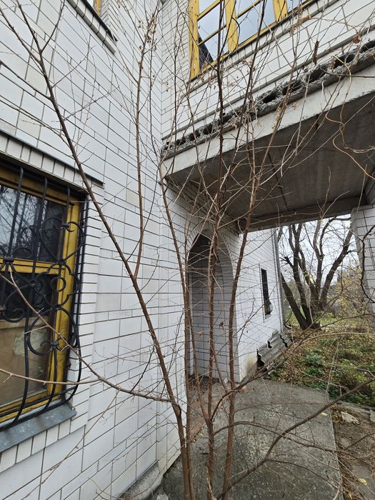 Новобудова двоповерховий будинок з гаражем – вигідна пропозиція