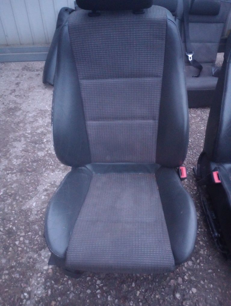Opel Vectra C fotele HB