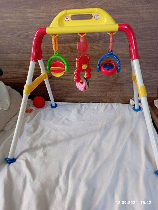 Дуга напольна з підвісками, брязкальця, розвиваюча дуга