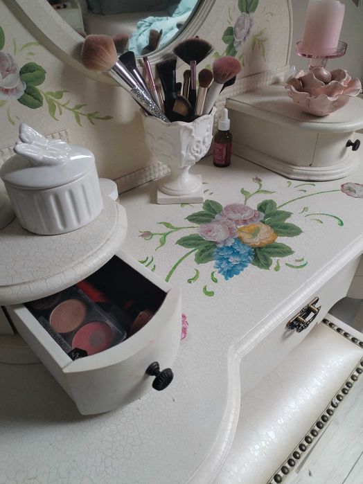 Toaletka Prowansja rękodzieło