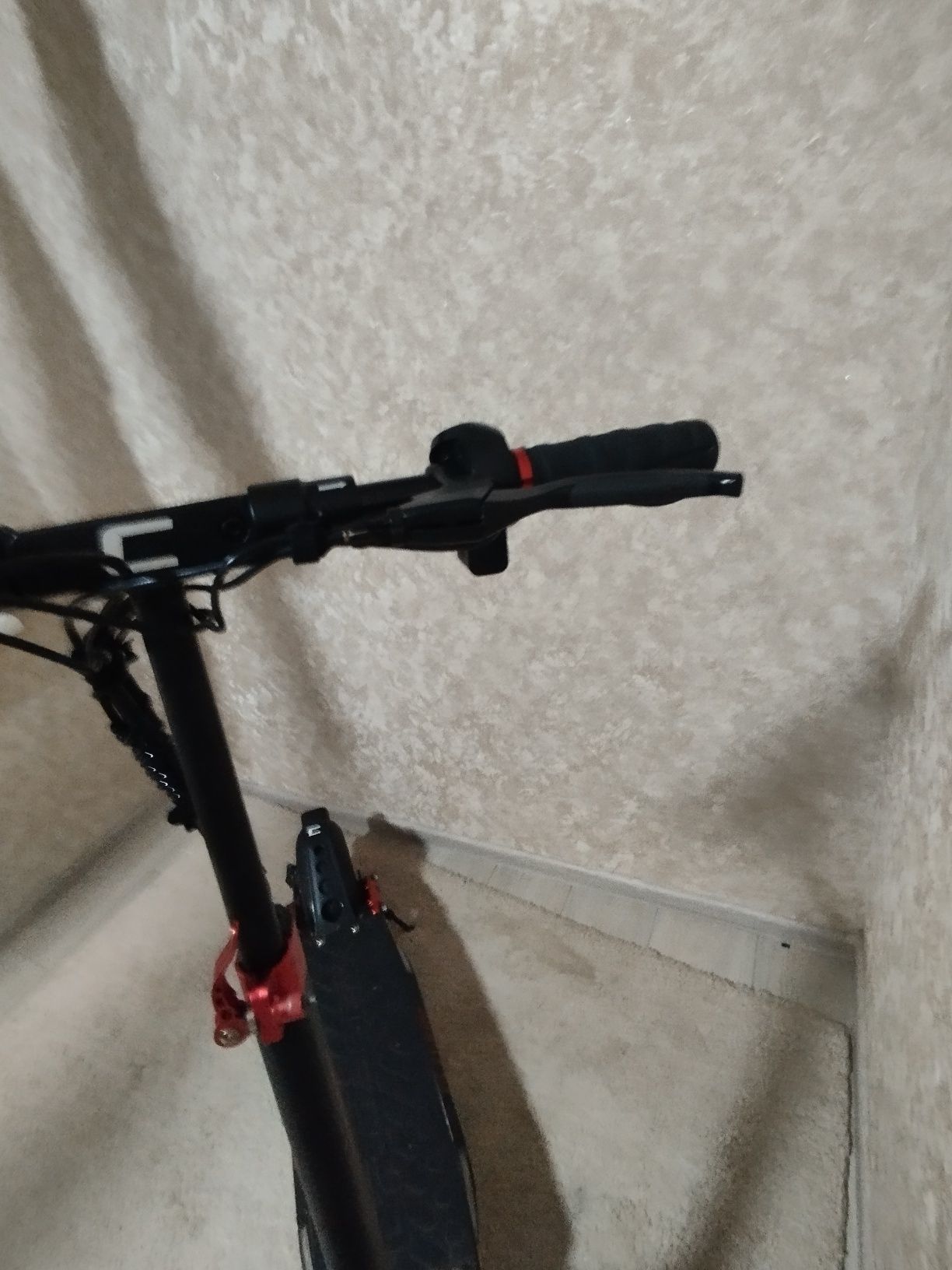 Продам електросамокат Crosser T4 Turbo