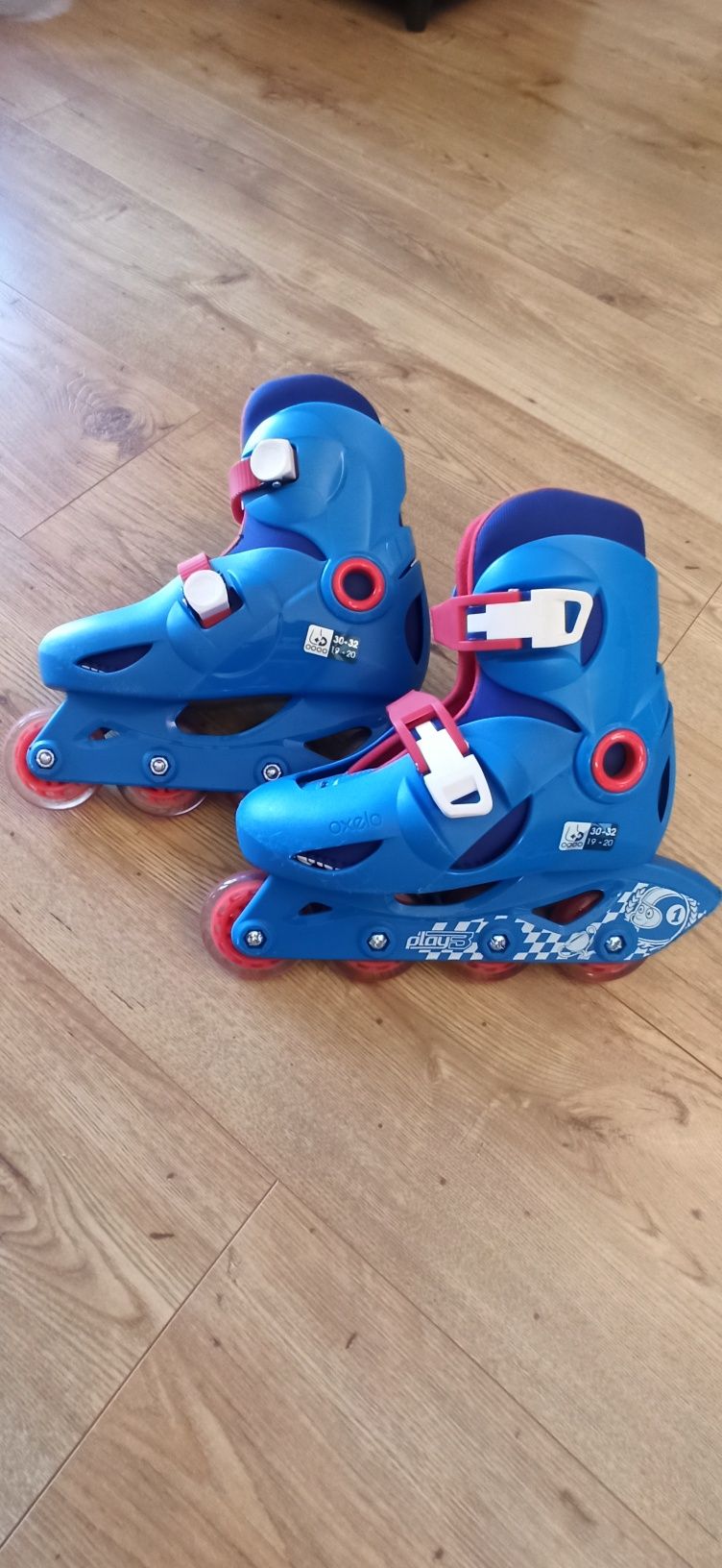 Zestaw: rolki Oxelo nr30-32 2x kask zestaw ochraniaczy Oxelo Decathlon