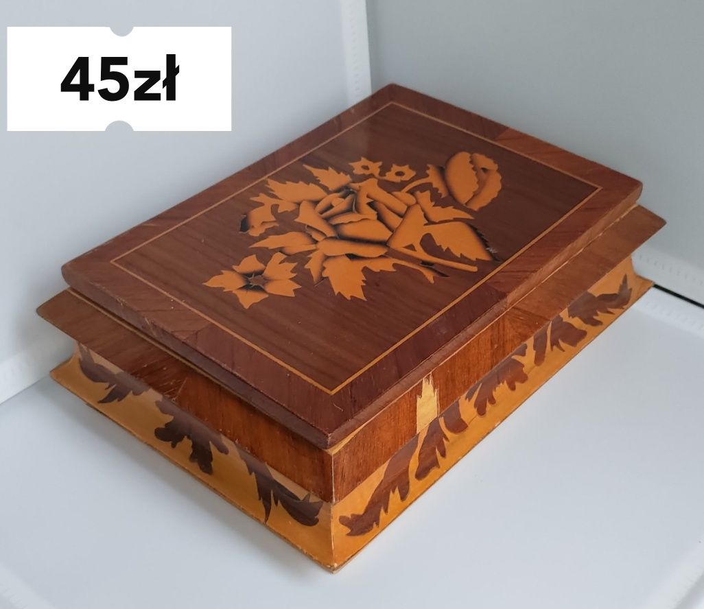 Drewniane pudełko stare PRL