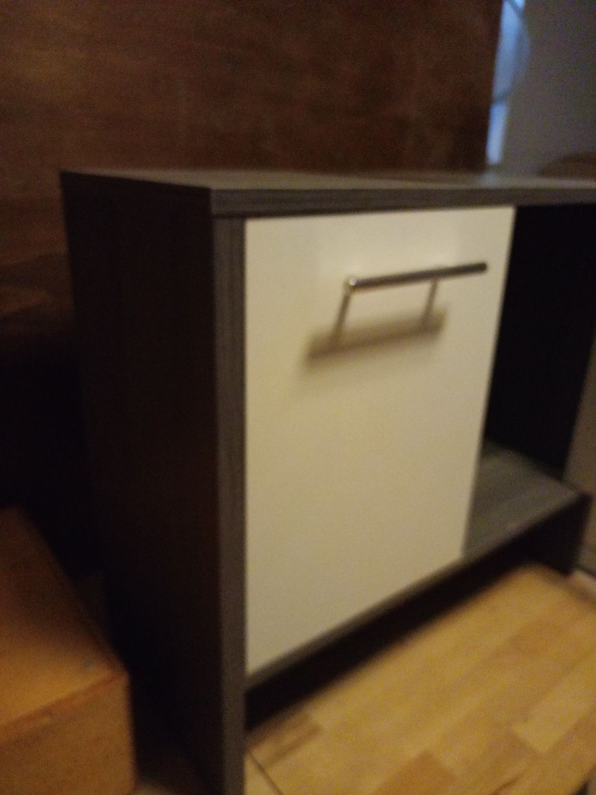 Szafka pod umywalkę