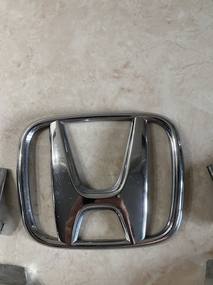 Значок решотки Honda