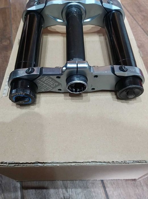 rock shox boxxer ultimate charger 2.1 RC2 HC97 fox 40 ohlins dh 38