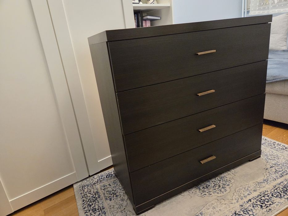 Komoda z BlackRedWhite