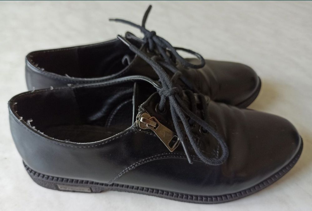 Взуття 36 р-р 23 см