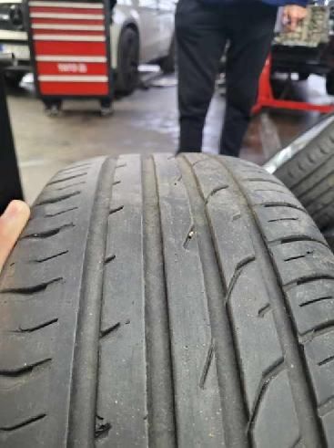 Komplet opon Continental  2021