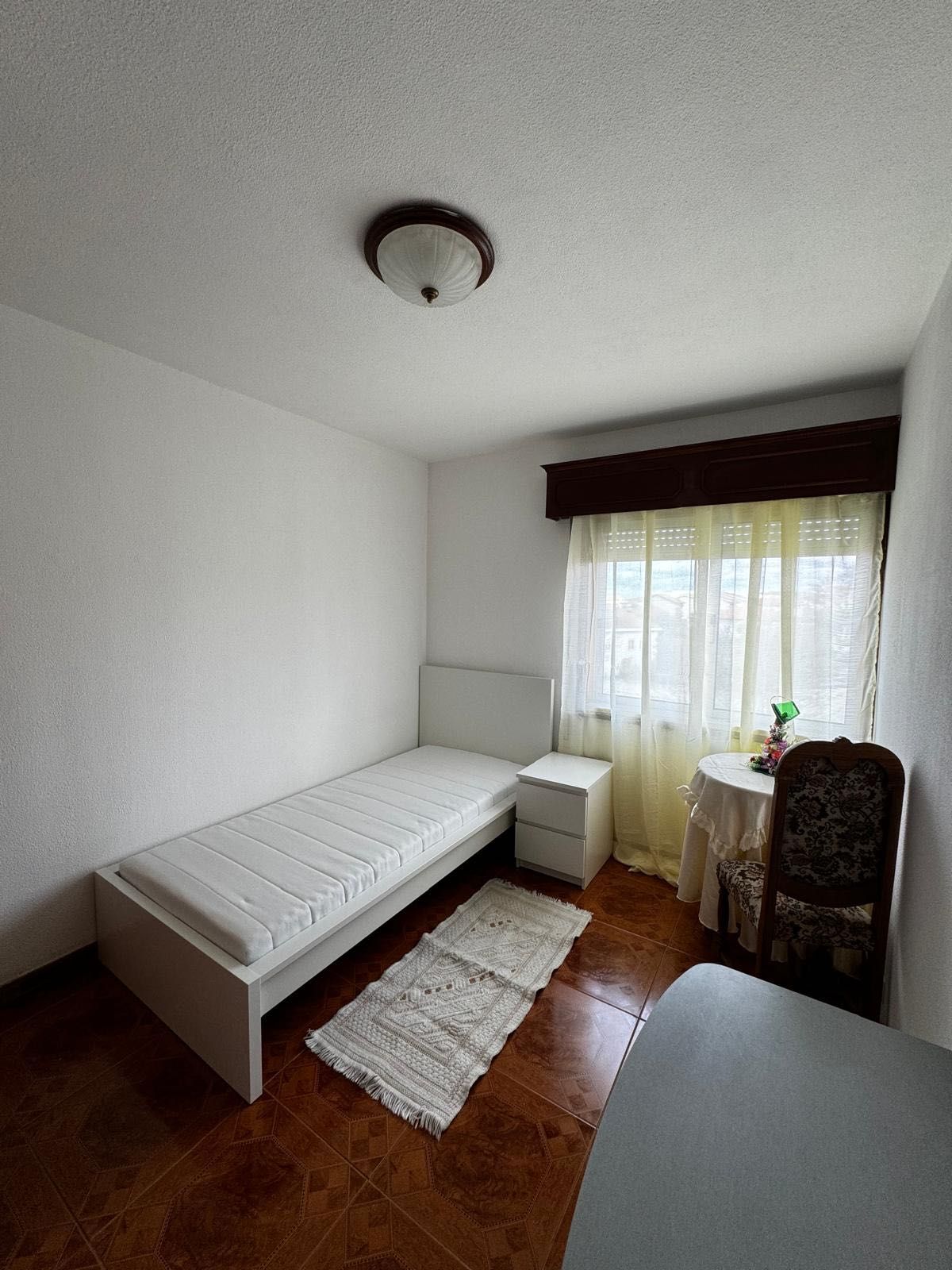 Quartos mobiliados em Espinho