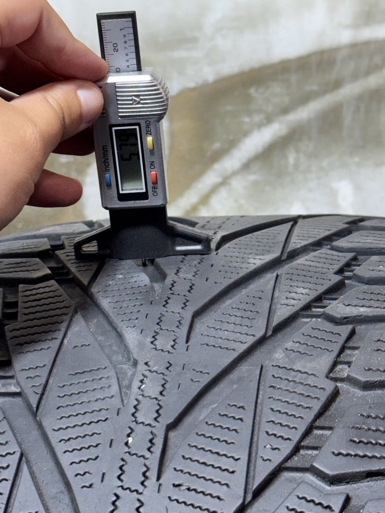 295/40 R21 Nokian Hakkapeliitta R2 SUV | Комплект | Зима | 2016 |