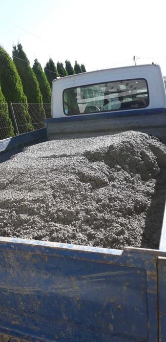 Transport Usługi transportowe przewóz różnych towarów sypkich, gabaryt