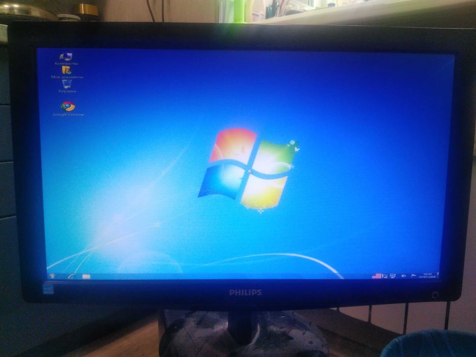 Продам монитор Philips V-line 206V3LAB/00