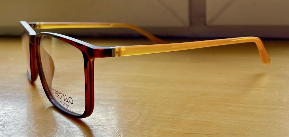 Eleganckie oprawki  VERTIGO Eyewear – wybierz swój idealny model!