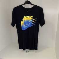 Футболка Nike Tee