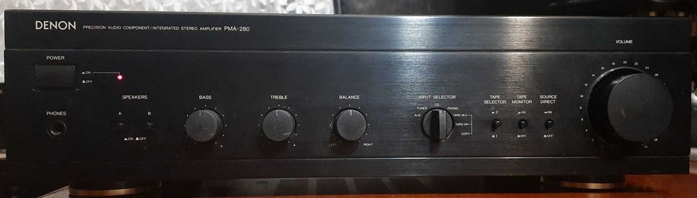 Denon PMA-280; Onkyo A-8420- стерео усилители.