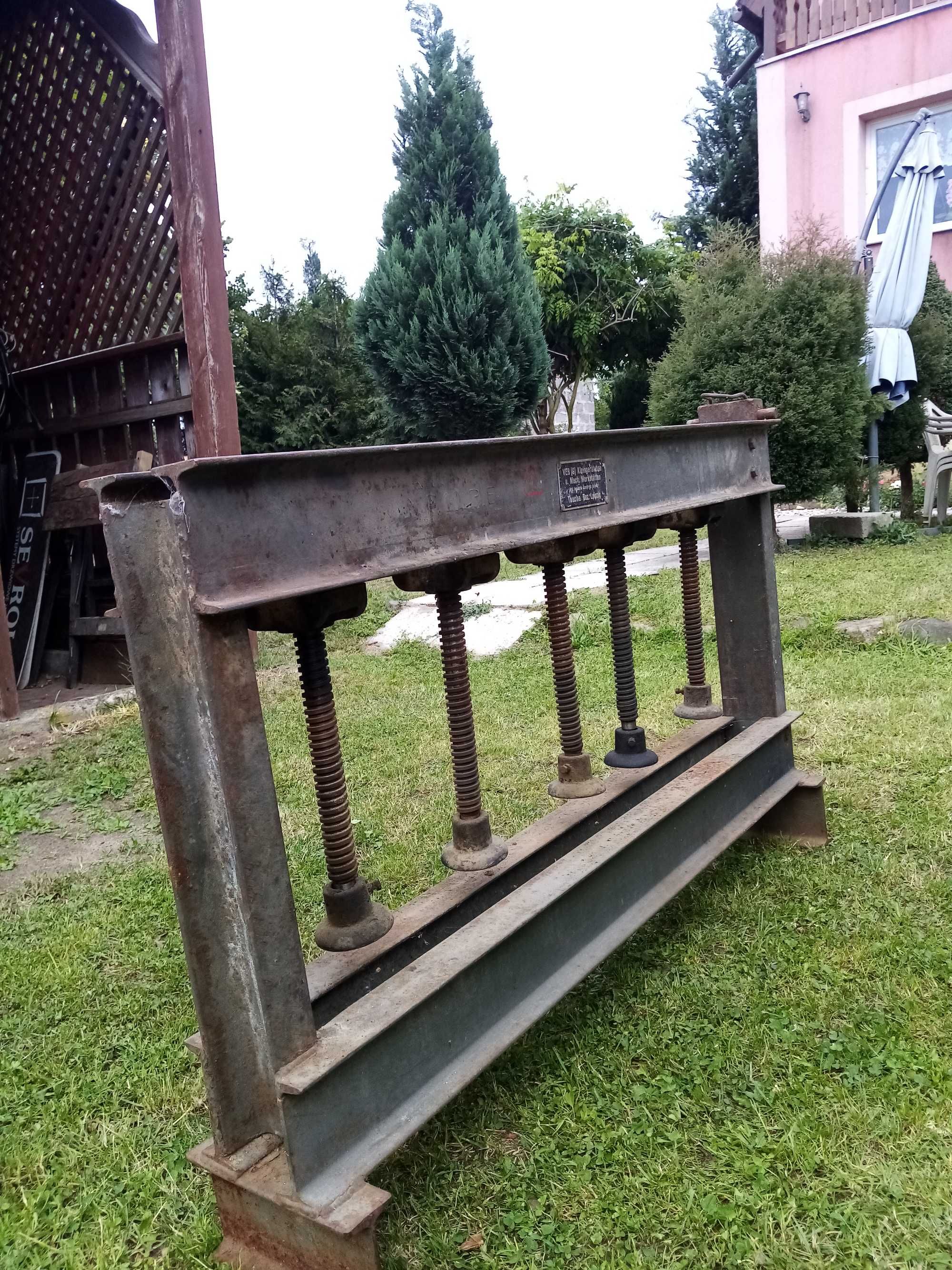Prasa stolarska  do klejenia