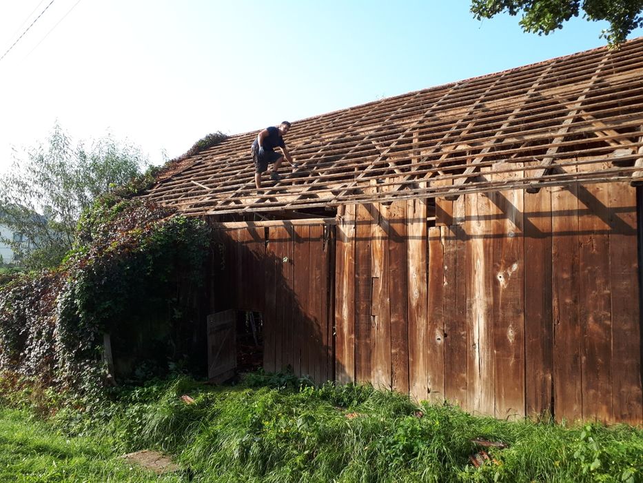 Skup desek starego drewna stodoła rozbiórka stare deski rozbiórki