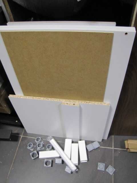 Szafka kuchenna modułowa do zabudowy z drzwiami Berlioz