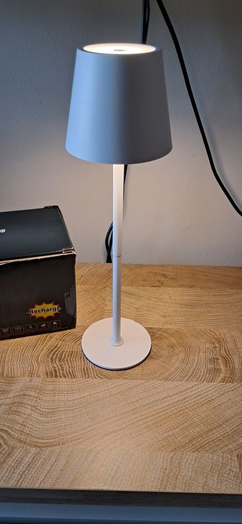 Lampka nocna na usb c