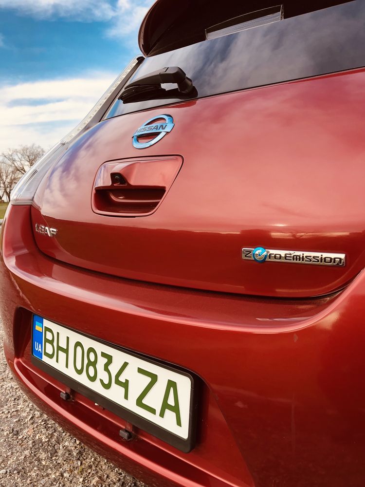 Nissan leaf 2016