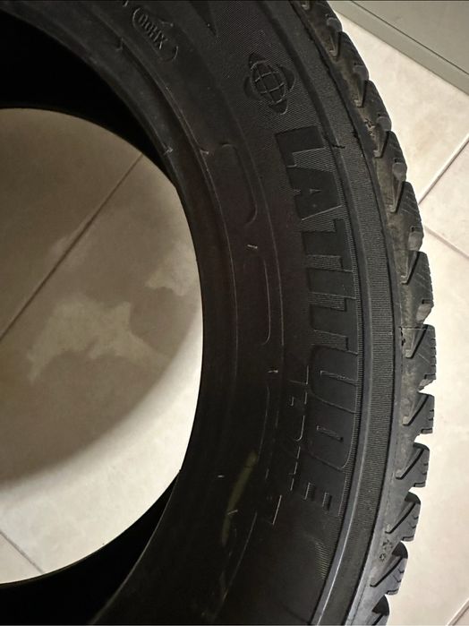 Шини зима Michelin Latitude 235/55 R18