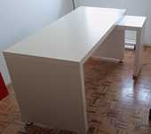 Secretária IKEA como nova
