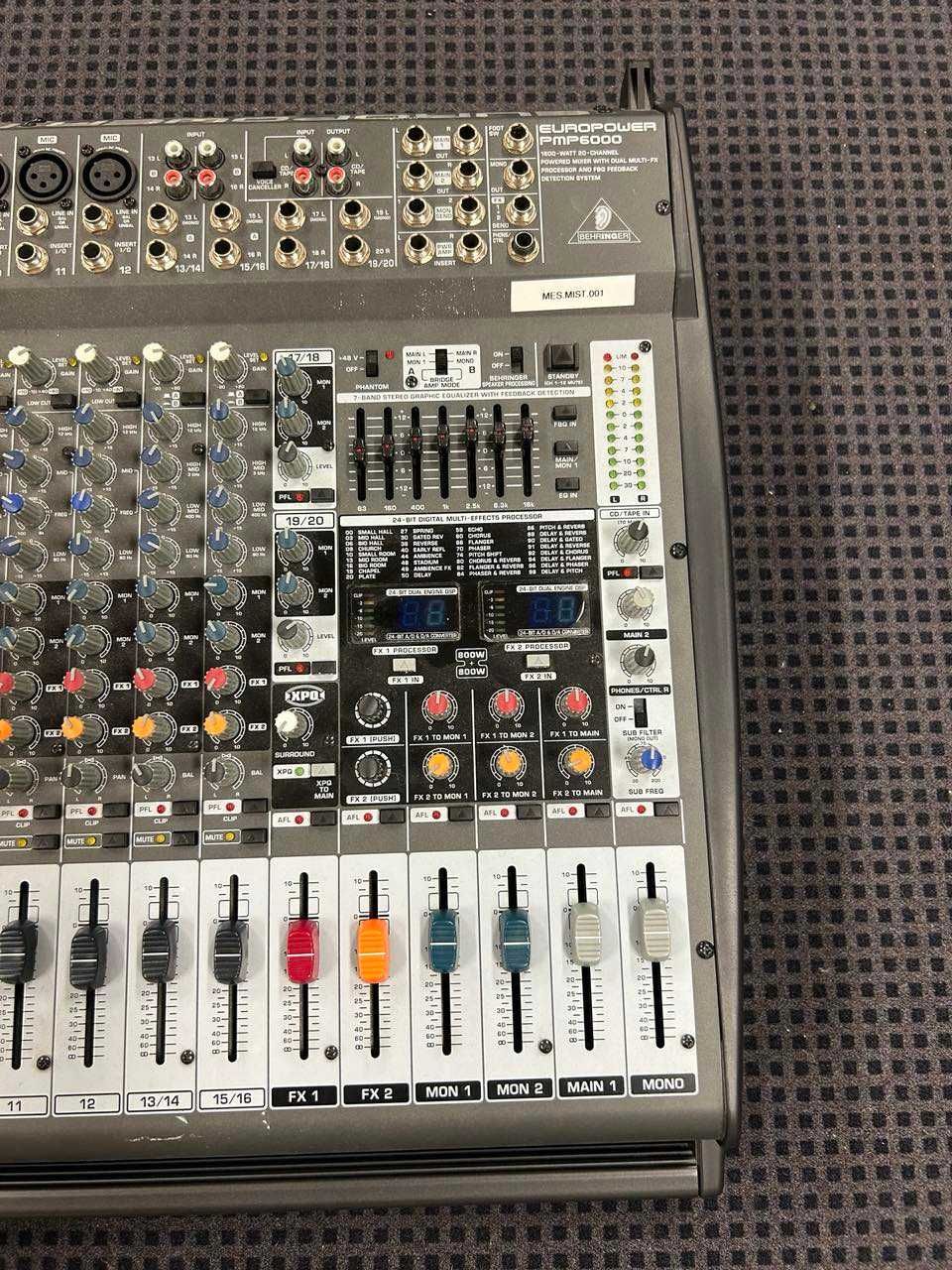 Mesa de mistura  Behringer