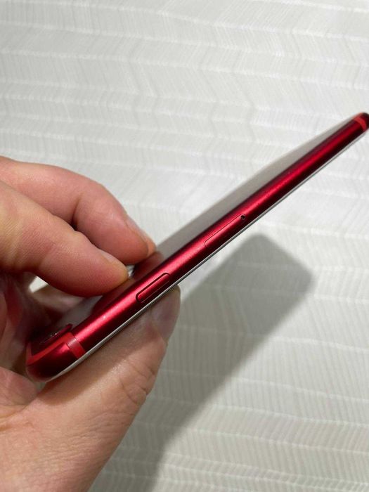 Apple iPhone 7 4 GB / 128 GB 4G (LTE) CZERWONY + + etui matowe silikon