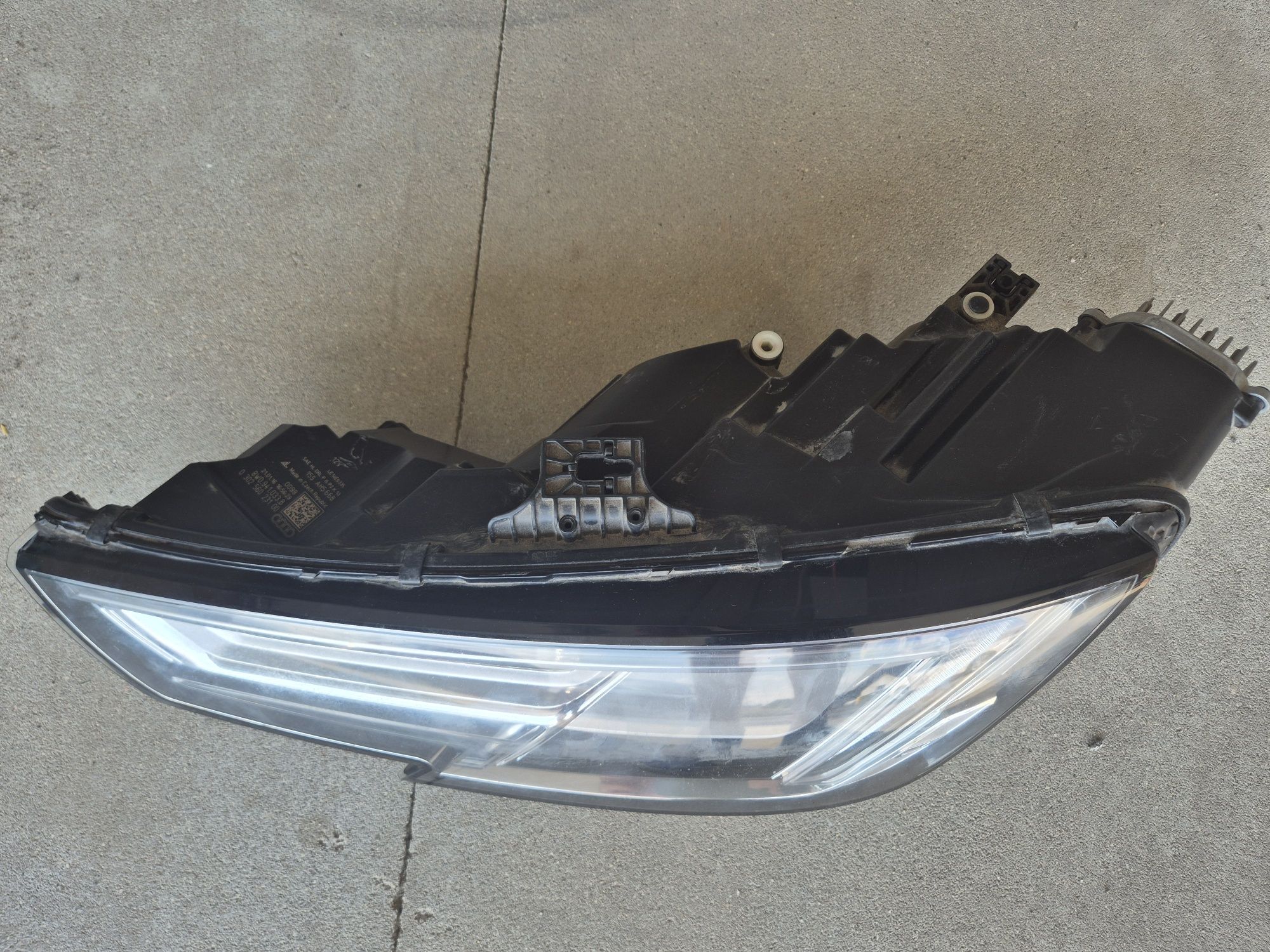 Lampa Audi A4 b9 full Led 8W0.941.033.B