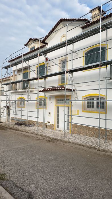 Andaimes para obras Lisboa | montagem rápida e segura


Obras em