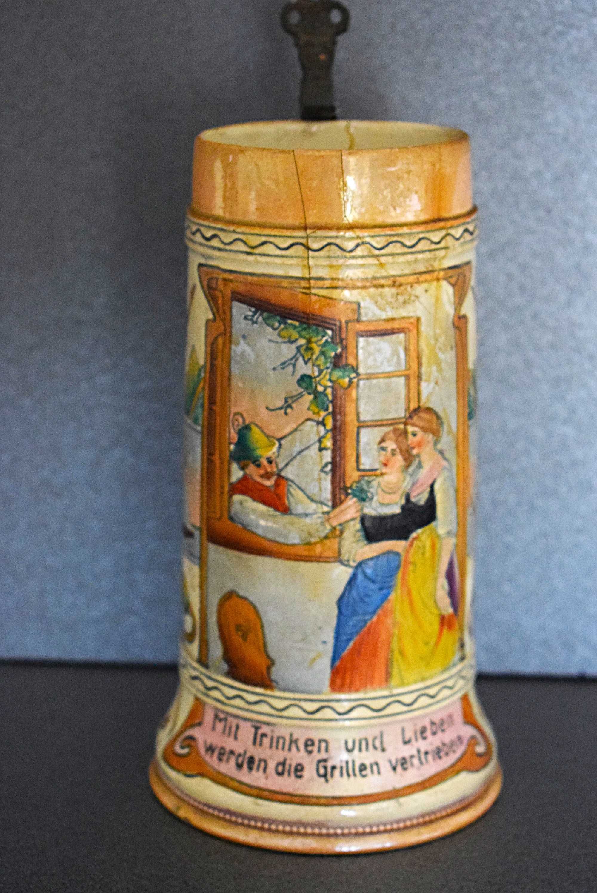Niemiecki kufel - 1/ 2 L. Uszkodzony .