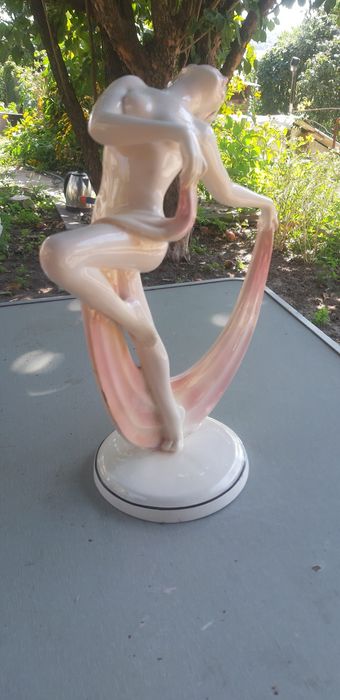 Статуэтка фарфоровая Германия.