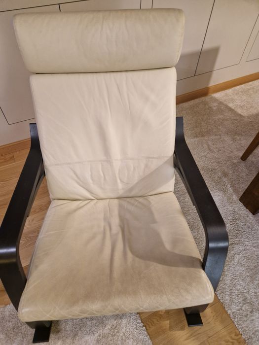 Cadeira de baloiço em pele (Ikea)