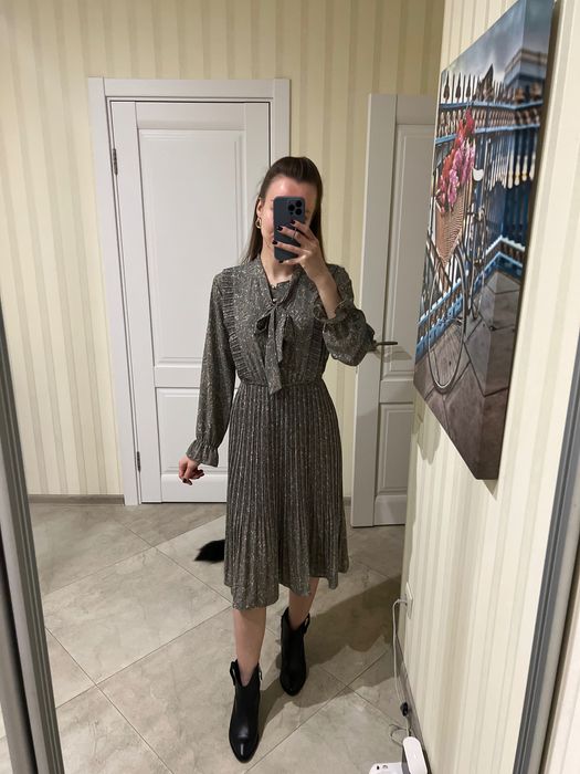 Сукня міді розмір S